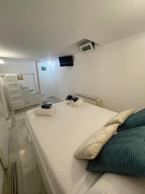 Arriaga Bajo- Precioso Duplex. Parking Gratuito Daire Madrid Dış mekan fotoğraf